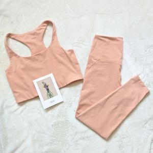 Girlfriend Collective set Paloma bra + leggings